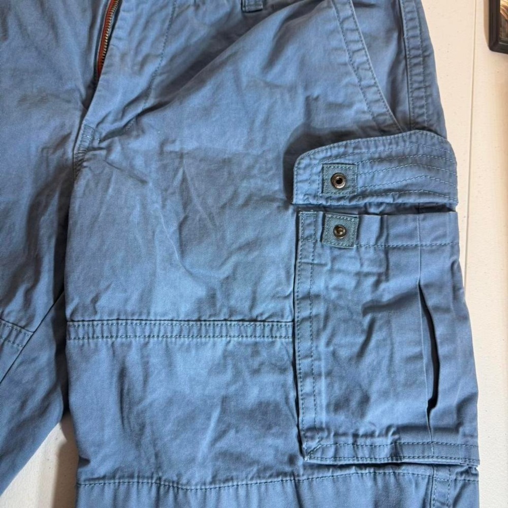 Tommy Hilfiger  Cargo Shorts - Picture 2 of 6